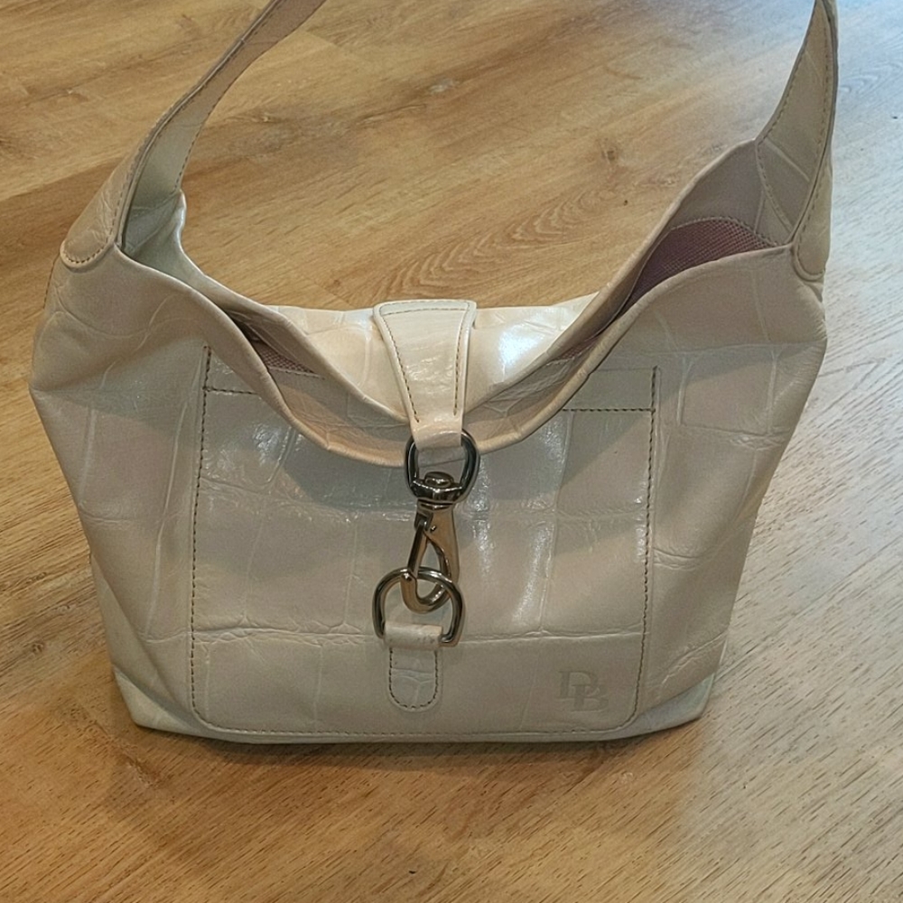 Dooney & Bourke